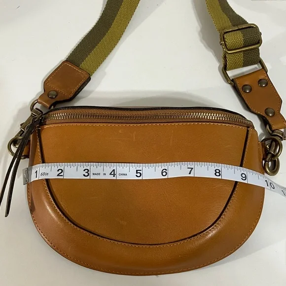 Sundance Belt Bag. Tan Leather with Green Stripe Hip Belt. Made in Italy. - Picture 3 of 12